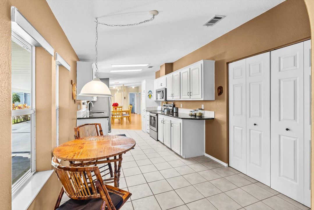 For Sale: $195,000 (3 beds, 2 baths, 1823 Square Feet)