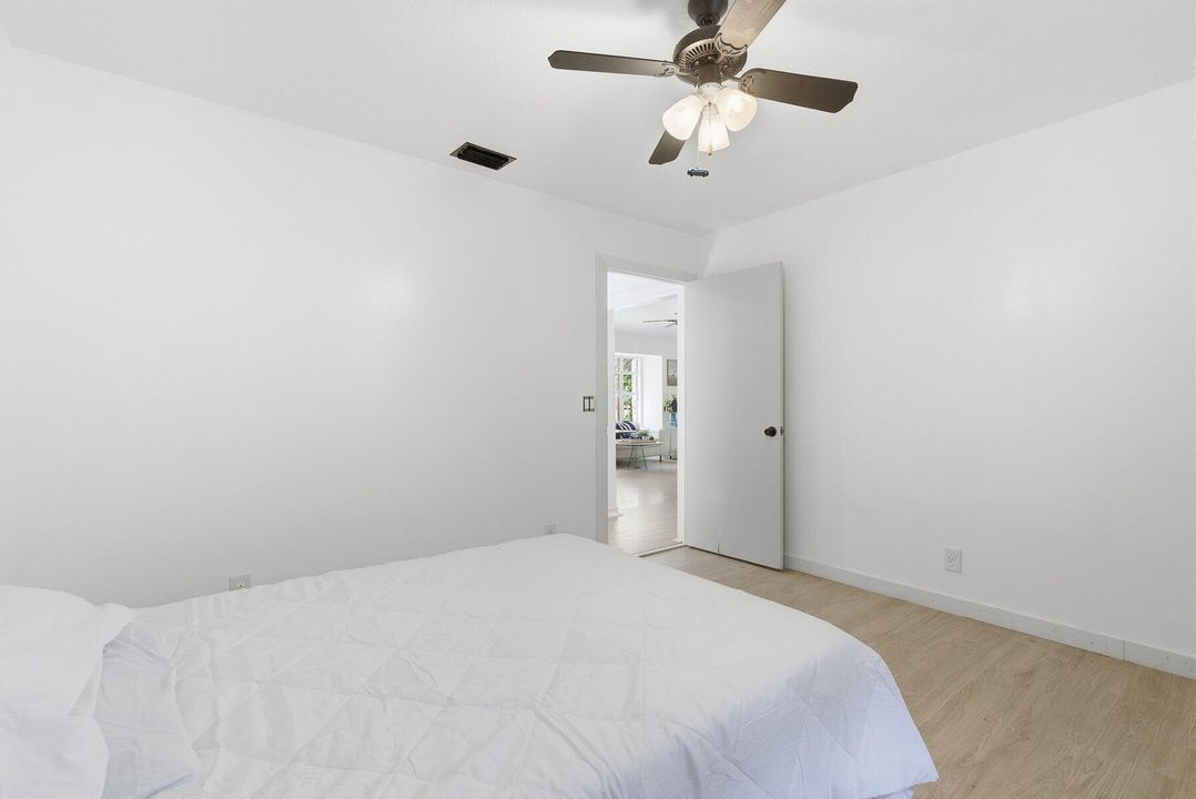 For Sale: $529,999 (3 beds, 2 baths, 1562 Square Feet)