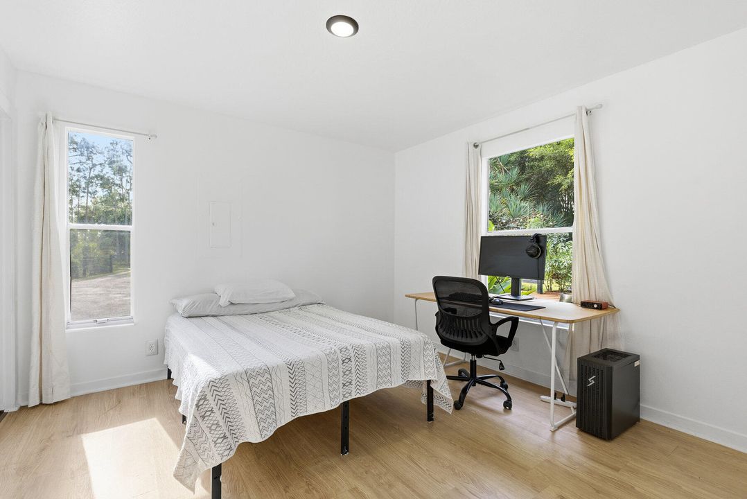 For Sale: $529,999 (3 beds, 2 baths, 1562 Square Feet)