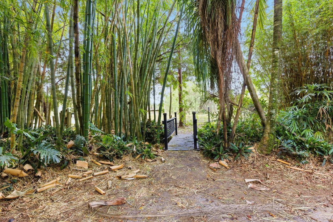 For Sale: $529,999 (3 beds, 2 baths, 1562 Square Feet)