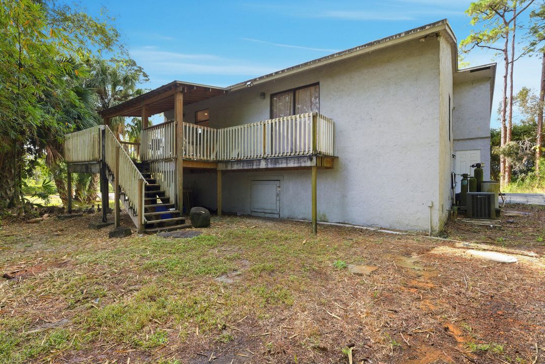 For Sale: $529,999 (3 beds, 2 baths, 1562 Square Feet)