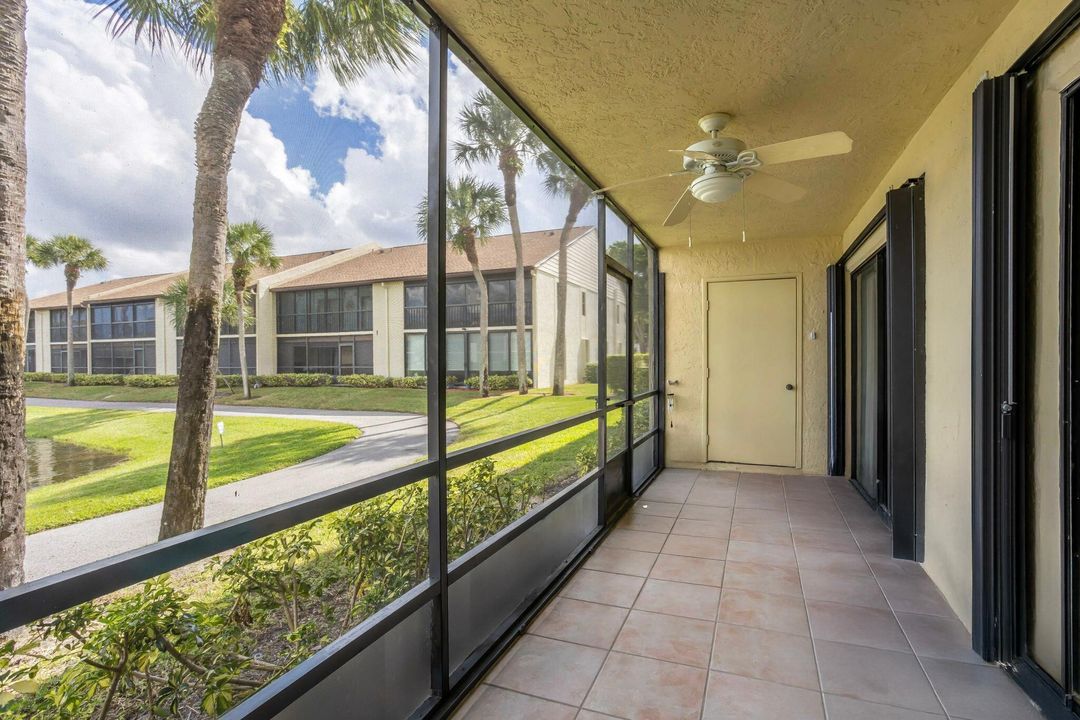 待售: $199,900 (2 贝兹, 2 浴室, 1220 平方英尺)