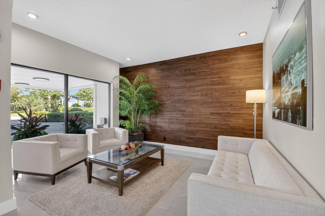 待售: $349,000 (2 贝兹, 2 浴室, 1054 平方英尺)