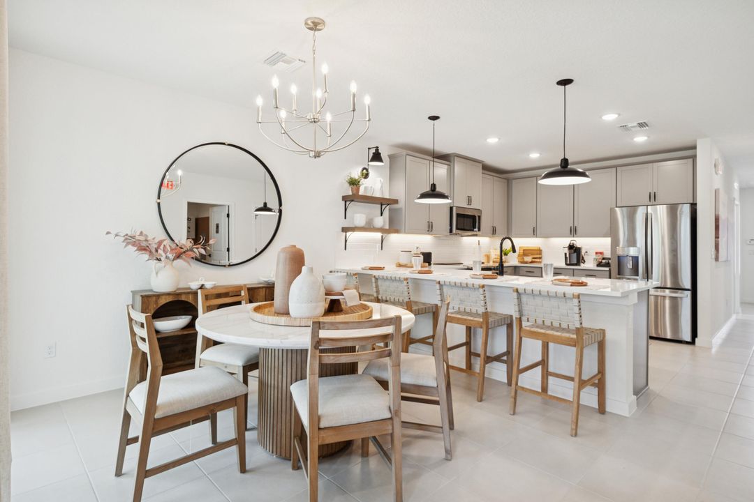 For Sale: $349,995 (4 beds, 3 baths, 1609 Square Feet)