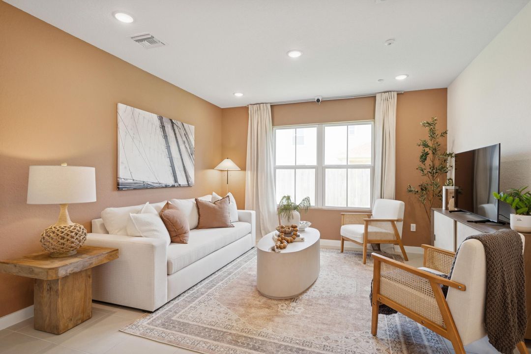 For Sale: $349,995 (4 beds, 3 baths, 1609 Square Feet)