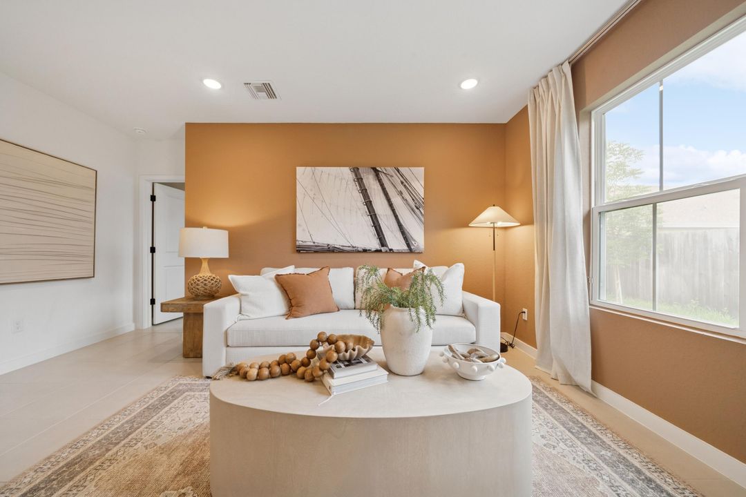 For Sale: $349,995 (4 beds, 3 baths, 1609 Square Feet)