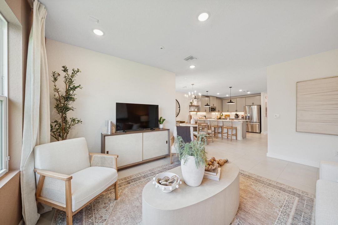 For Sale: $349,995 (4 beds, 3 baths, 1609 Square Feet)