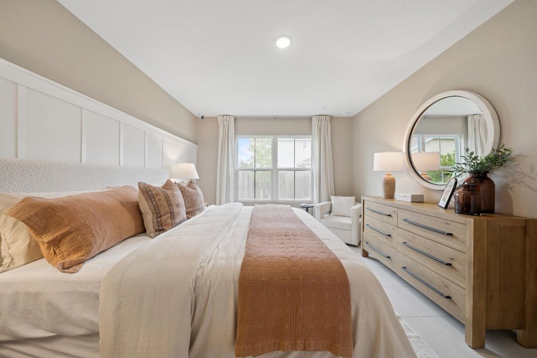 For Sale: $349,995 (4 beds, 3 baths, 1609 Square Feet)