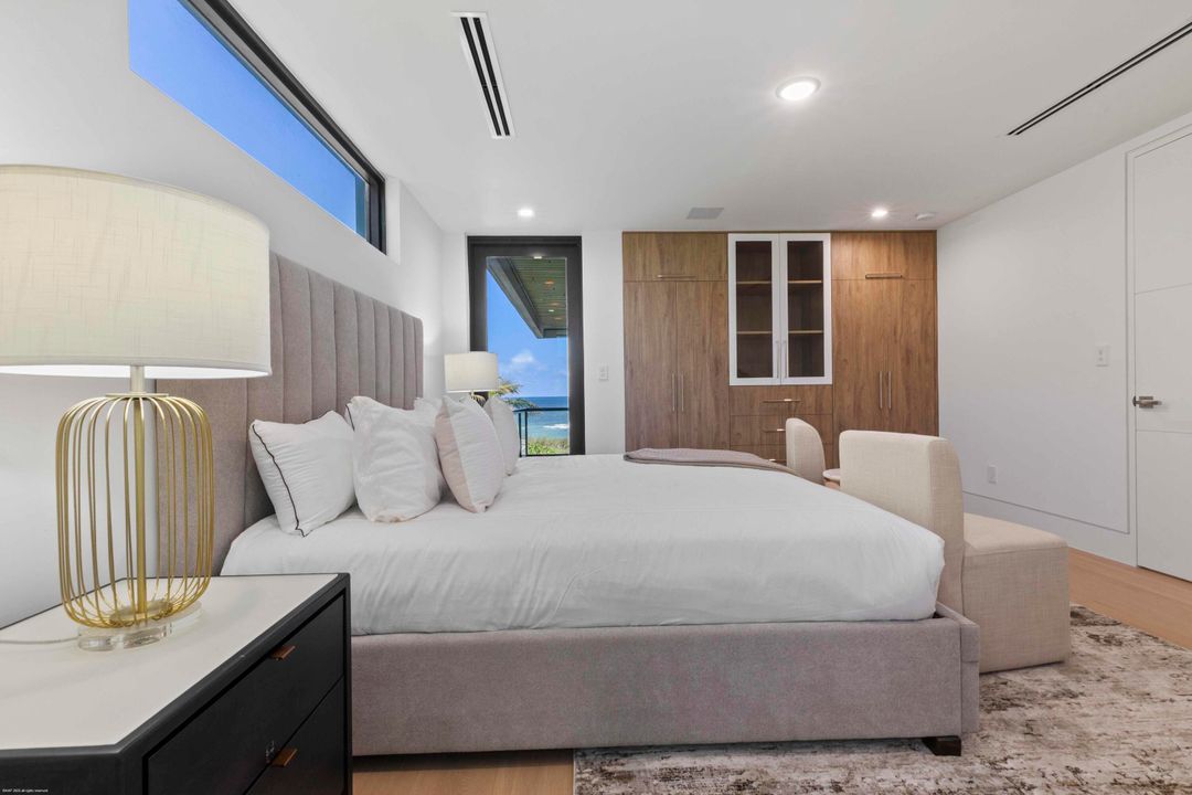 На продажу: $14,500,000 (4 спален, 6 ванн, 5965 Квадратных фут)