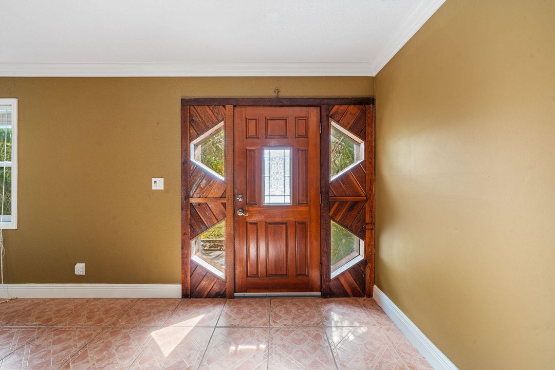 На продажу: $675,000 (2 спален, 1 ванн, 1130 Квадратных фут)