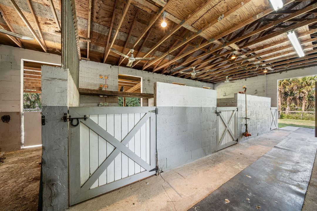 На продажу: $675,000 (2 спален, 1 ванн, 1130 Квадратных фут)