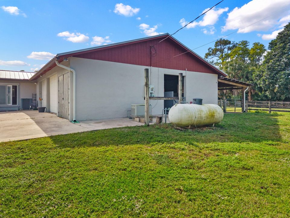 На продажу: $675,000 (2 спален, 1 ванн, 1130 Квадратных фут)