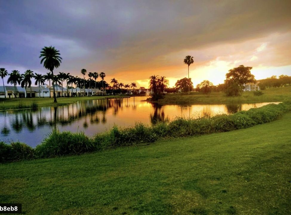 For Rent: $2,200 (2 beds, 2 baths, 1210 Square Feet)