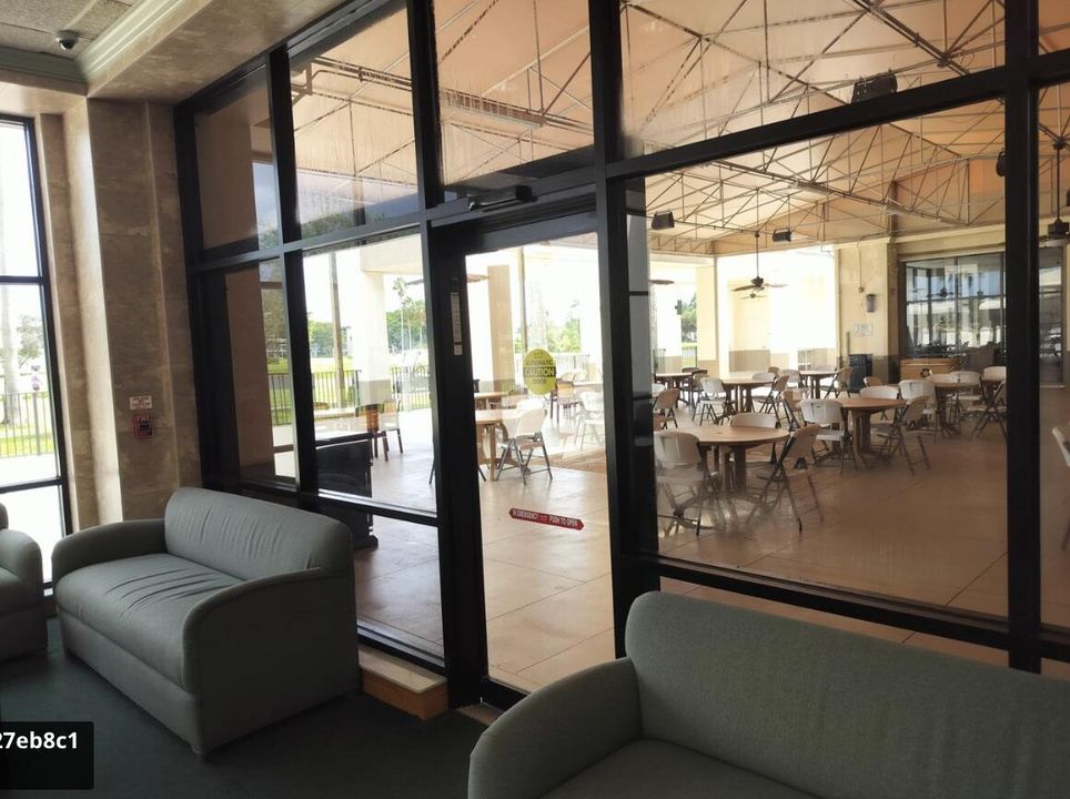 For Rent: $2,200 (2 beds, 2 baths, 1210 Square Feet)