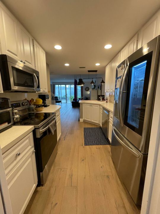 En Venta: $530,000 (3 camas, 2 baños, 1570 Pies cuadrados)