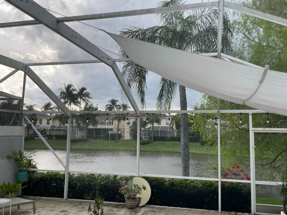 En Venta: $530,000 (3 camas, 2 baños, 1570 Pies cuadrados)