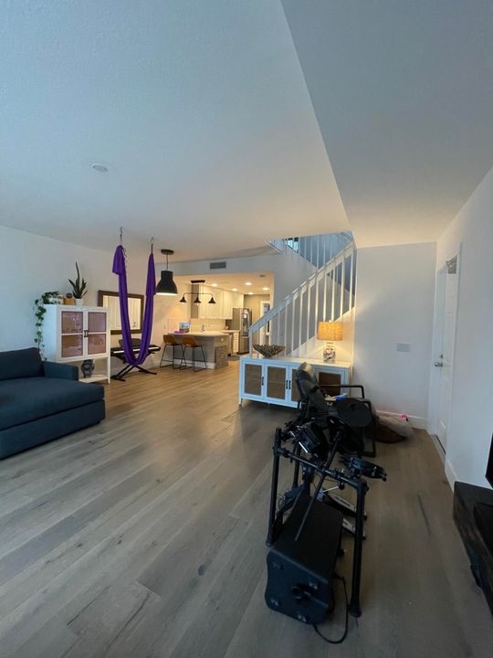 En Venta: $530,000 (3 camas, 2 baños, 1570 Pies cuadrados)