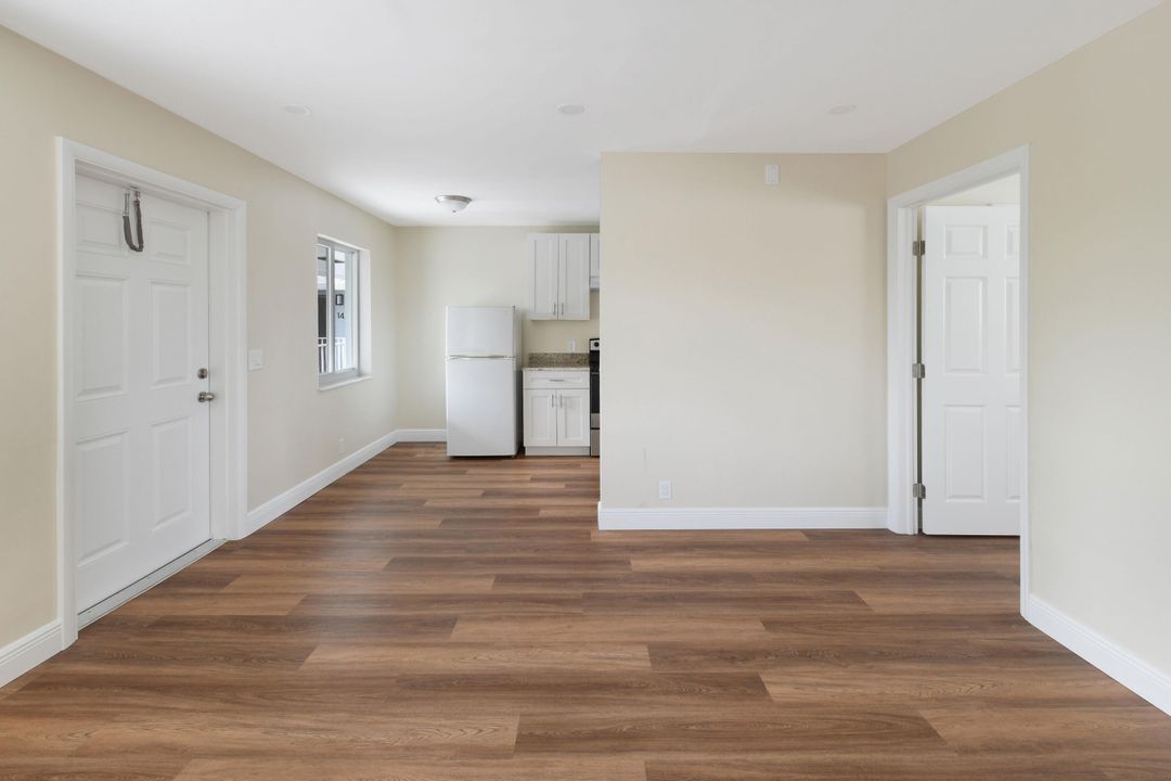 出租: $1,350 (1 贝兹, 1 浴室, 455 平方英尺)