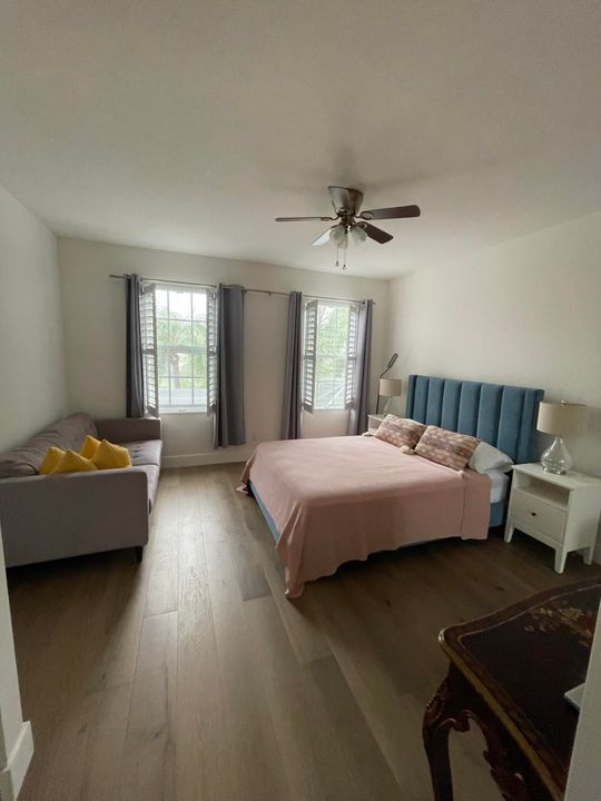 En Venta: $530,000 (3 camas, 2 baños, 1570 Pies cuadrados)