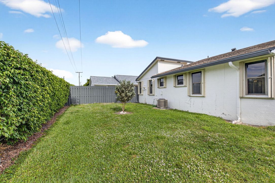 На продажу: $330,000 (1 спален, 2 ванн, 1074 Квадратных фут)