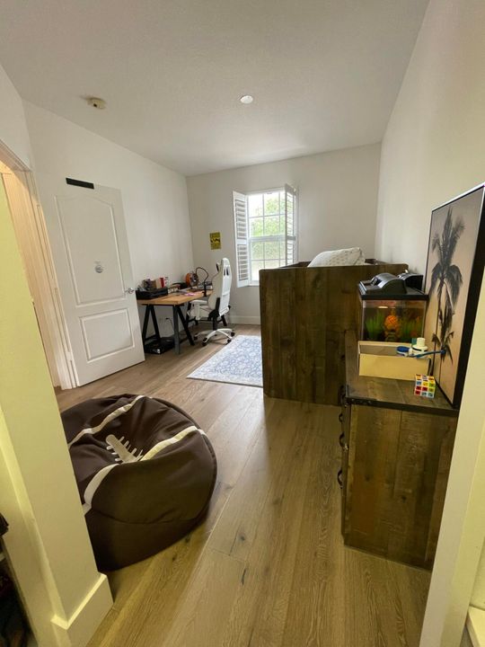 En Venta: $530,000 (3 camas, 2 baños, 1570 Pies cuadrados)