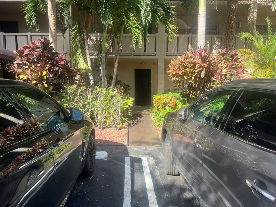 En Venta: $229,000 (2 camas, 2 baños, 1160 Pies cuadrados)