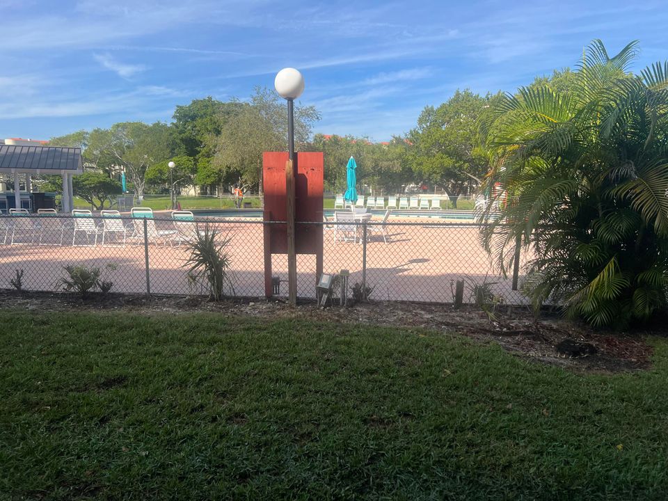 En Venta: $229,000 (2 camas, 2 baños, 1160 Pies cuadrados)