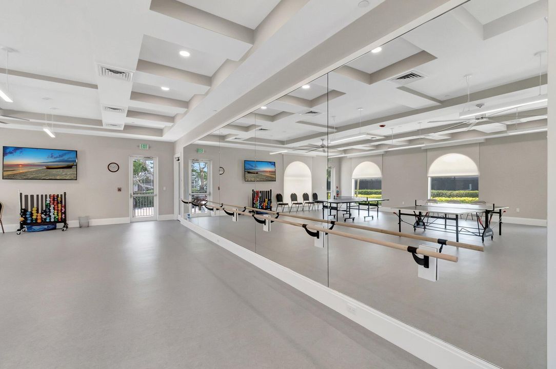 For Sale: $649,000 (3 beds, 2 baths, 2363 Square Feet)