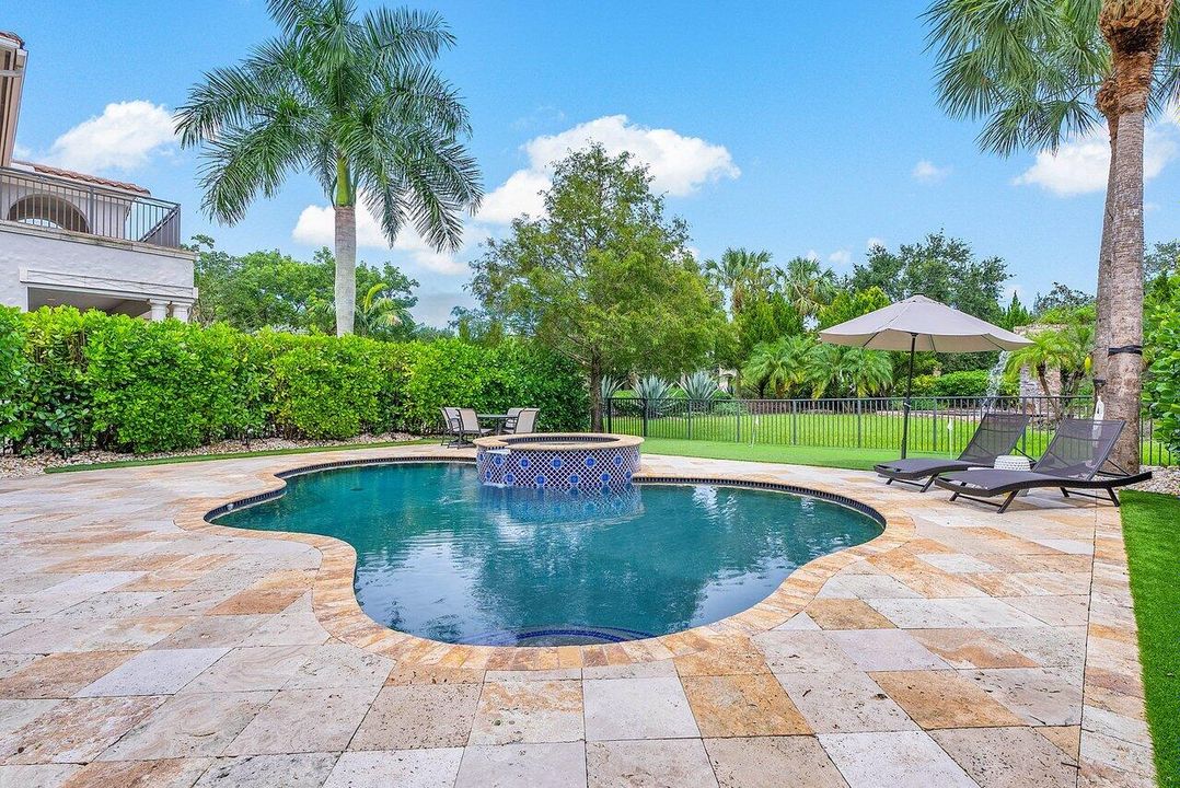 Под контрактом: $8,750 (5 спален, 4 ванн, 3415 Квадратных фут)