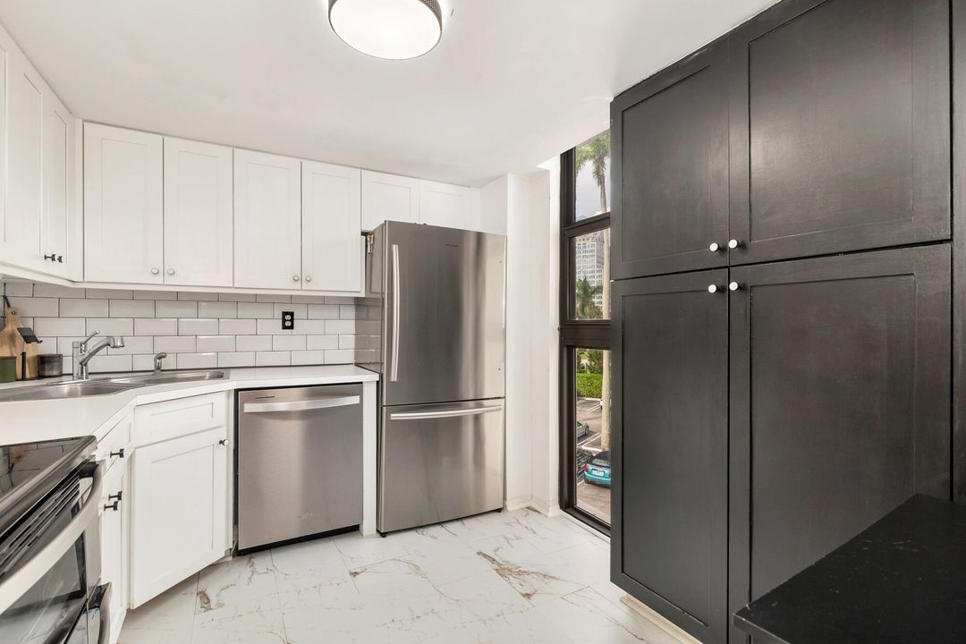 出租: $7,500 (2 贝兹, 2 浴室, 1247 平方英尺)