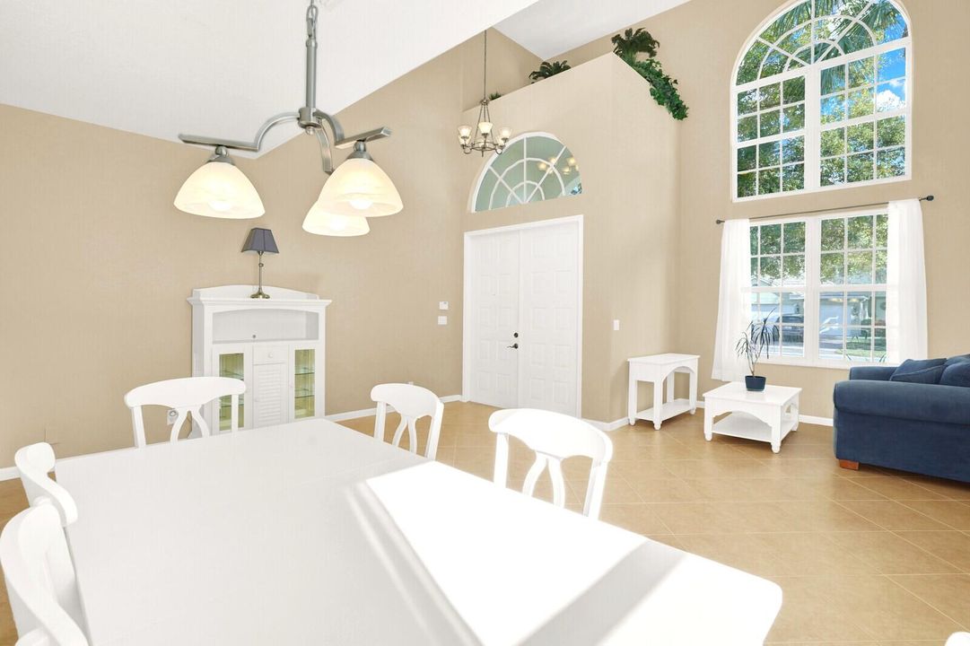 For Sale: $695,000 (4 beds, 3 baths, 3033 Square Feet)