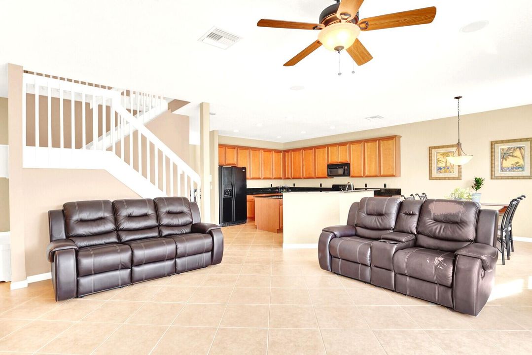 For Sale: $695,000 (4 beds, 3 baths, 3033 Square Feet)