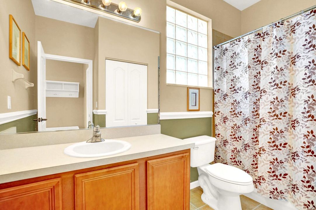 For Sale: $695,000 (4 beds, 3 baths, 3033 Square Feet)