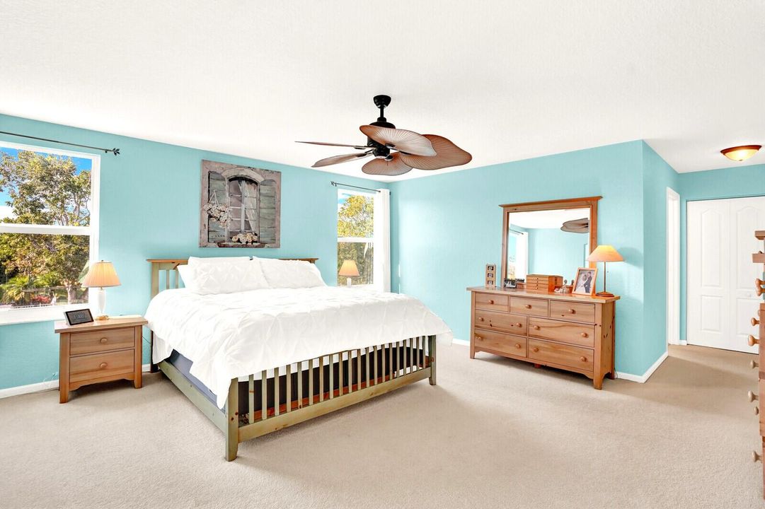 For Sale: $695,000 (4 beds, 3 baths, 3033 Square Feet)