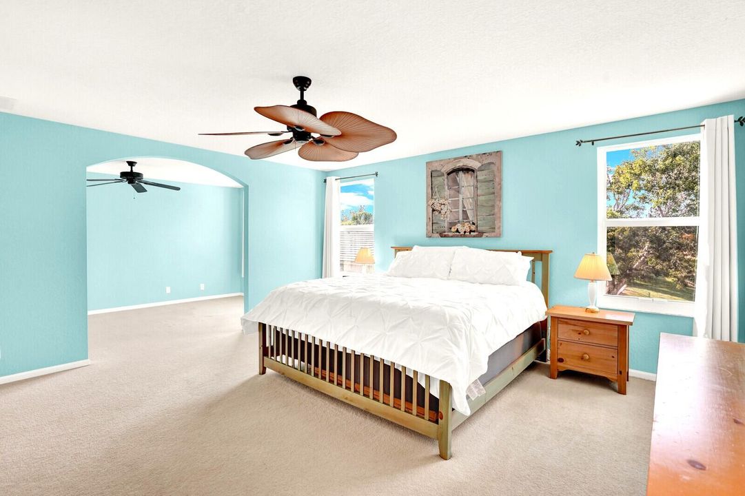 For Sale: $695,000 (4 beds, 3 baths, 3033 Square Feet)