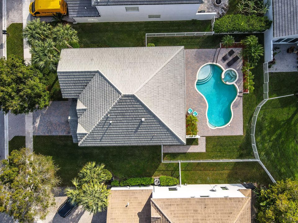 For Sale: $695,000 (4 beds, 3 baths, 3033 Square Feet)