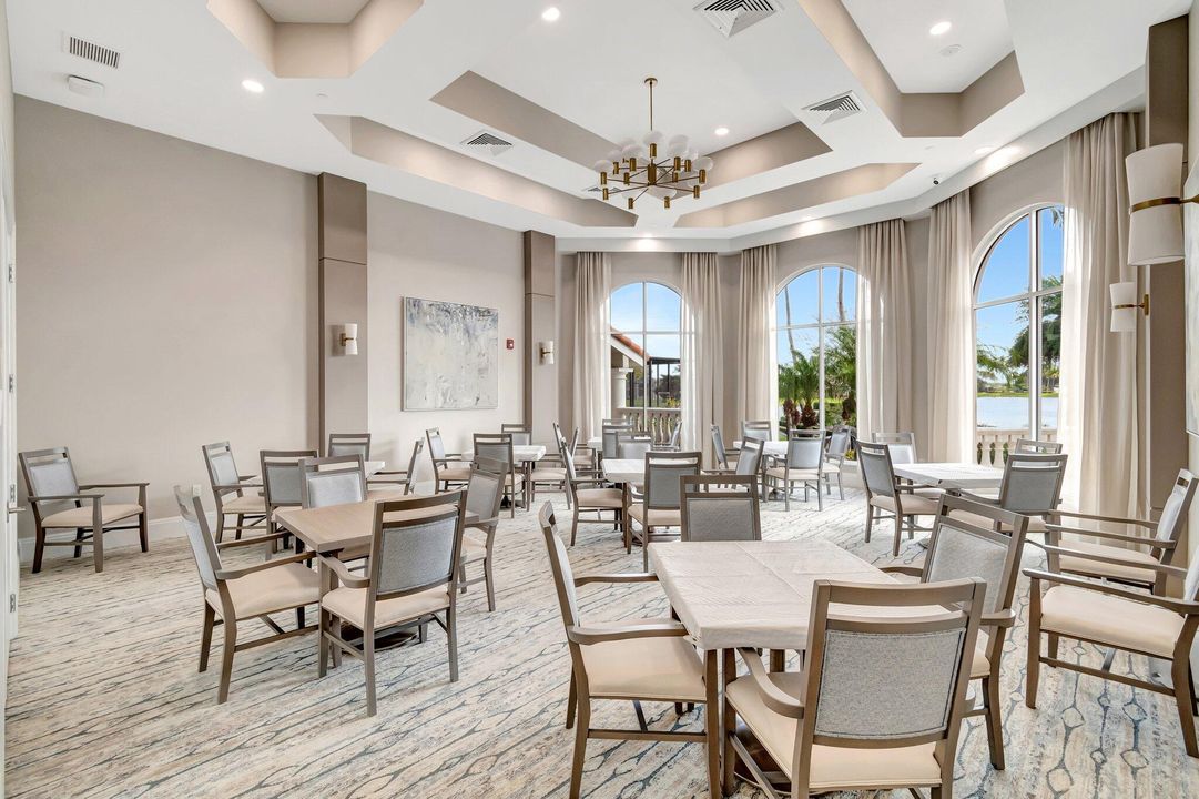 For Sale: $649,000 (3 beds, 2 baths, 2363 Square Feet)