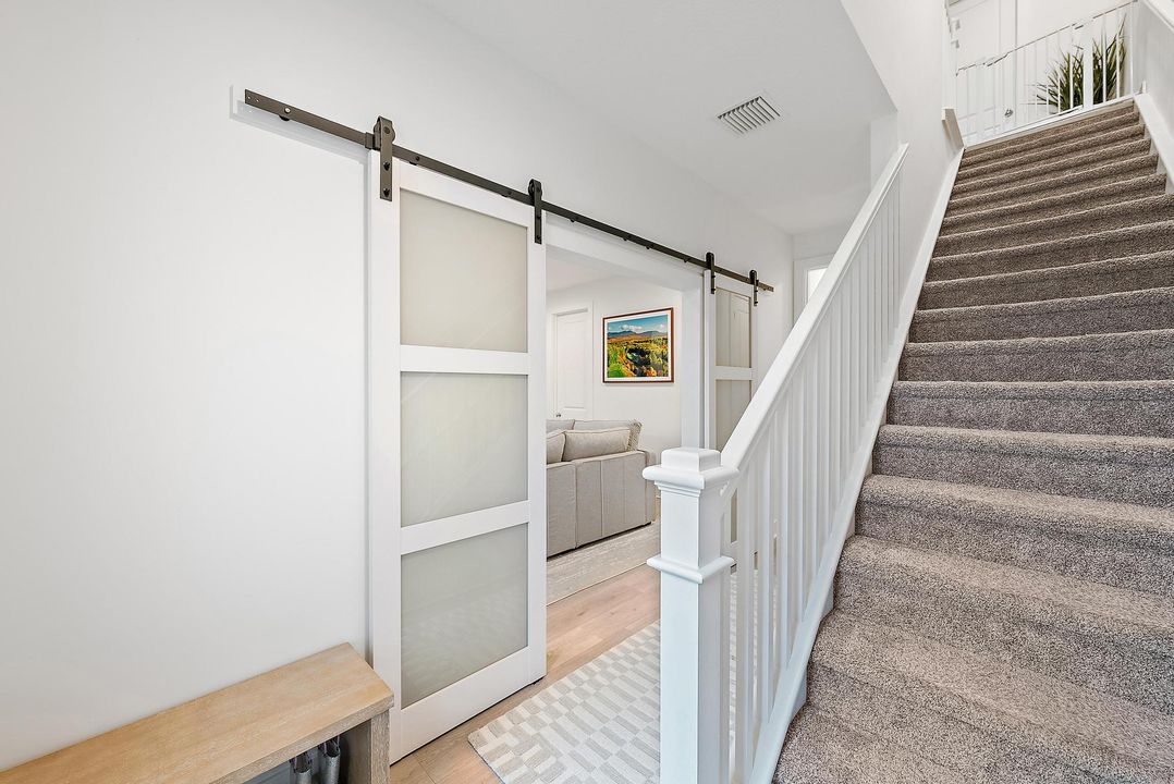 For Sale: $950,000 (4 beds, 3 baths, 2840 Square Feet)