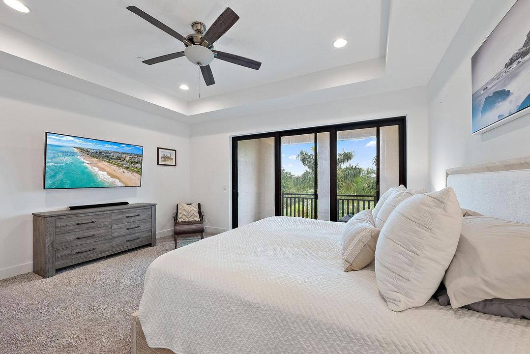 For Sale: $950,000 (4 beds, 3 baths, 2840 Square Feet)