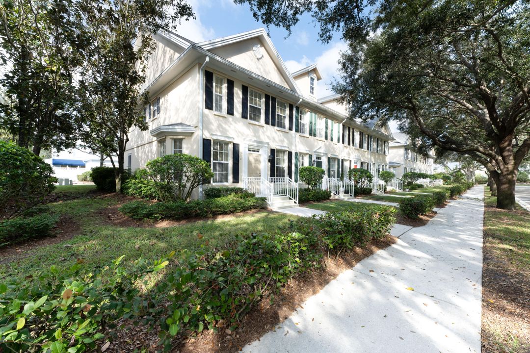 For Rent: $3,700 (3 beds, 2 baths, 1413 Square Feet)