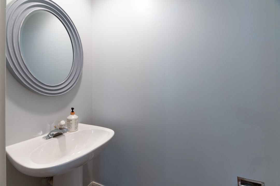 For Rent: $3,700 (3 beds, 2 baths, 1413 Square Feet)