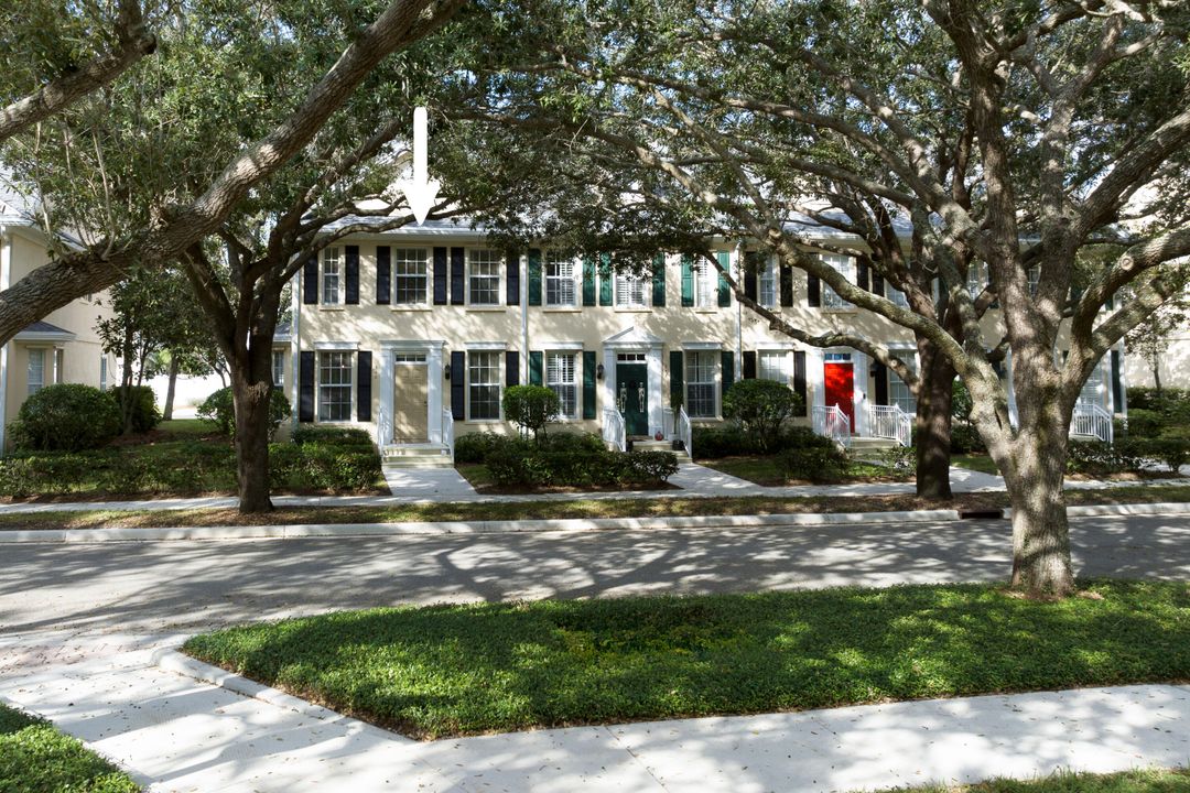 For Rent: $3,700 (3 beds, 2 baths, 1413 Square Feet)