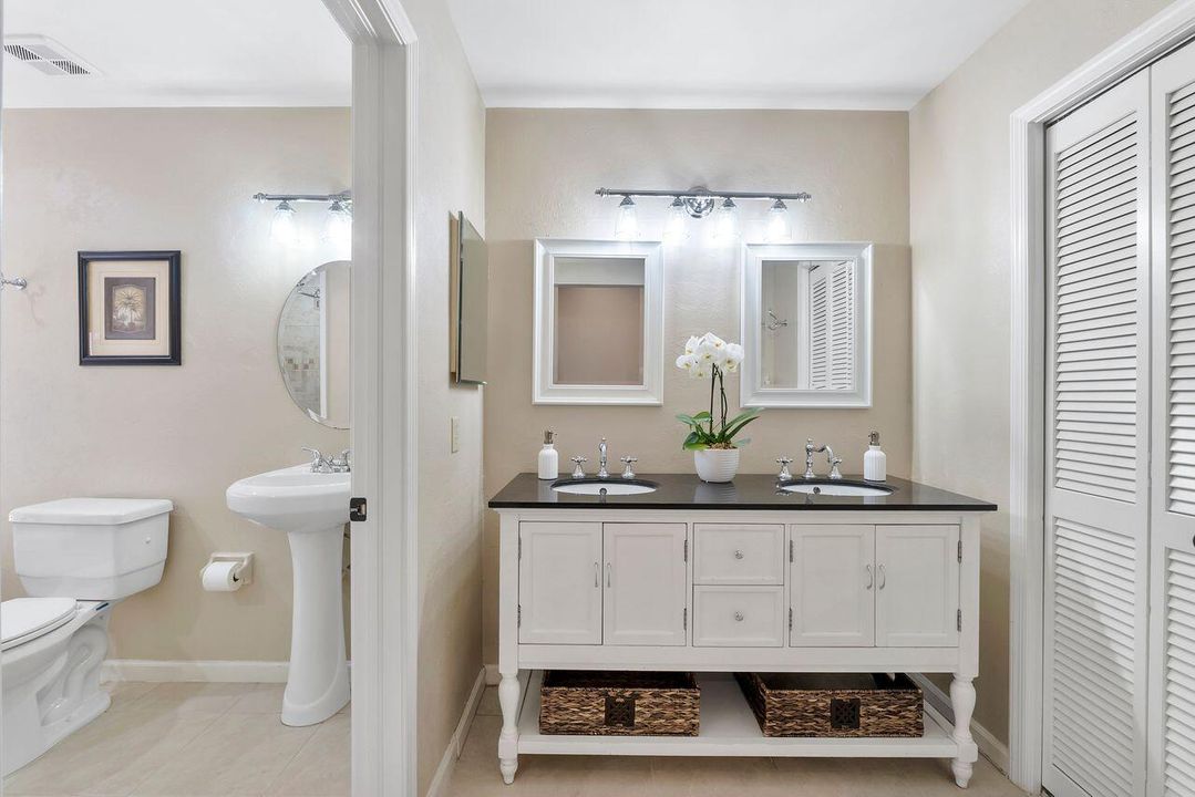 For Sale: $539,900 (2 beds, 2 baths, 1714 Square Feet)