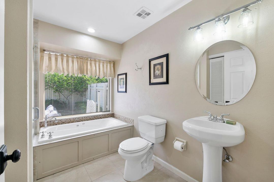 For Sale: $539,900 (2 beds, 2 baths, 1714 Square Feet)