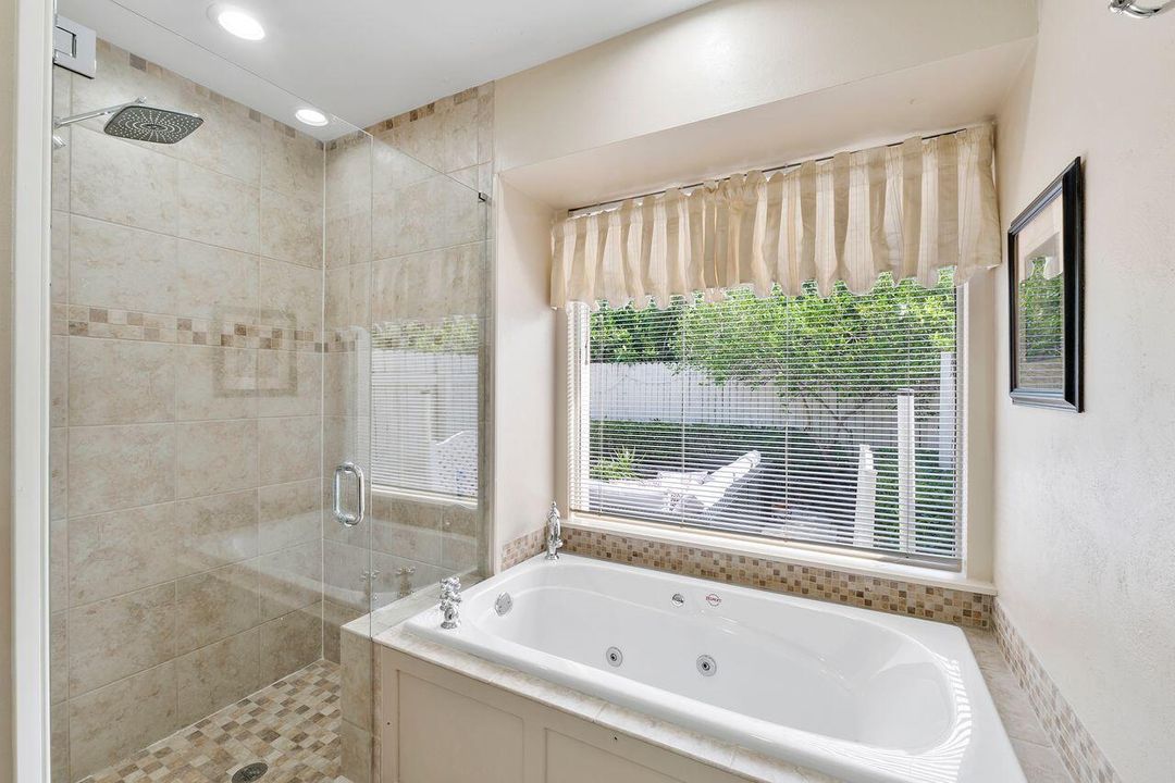 For Sale: $539,900 (2 beds, 2 baths, 1714 Square Feet)