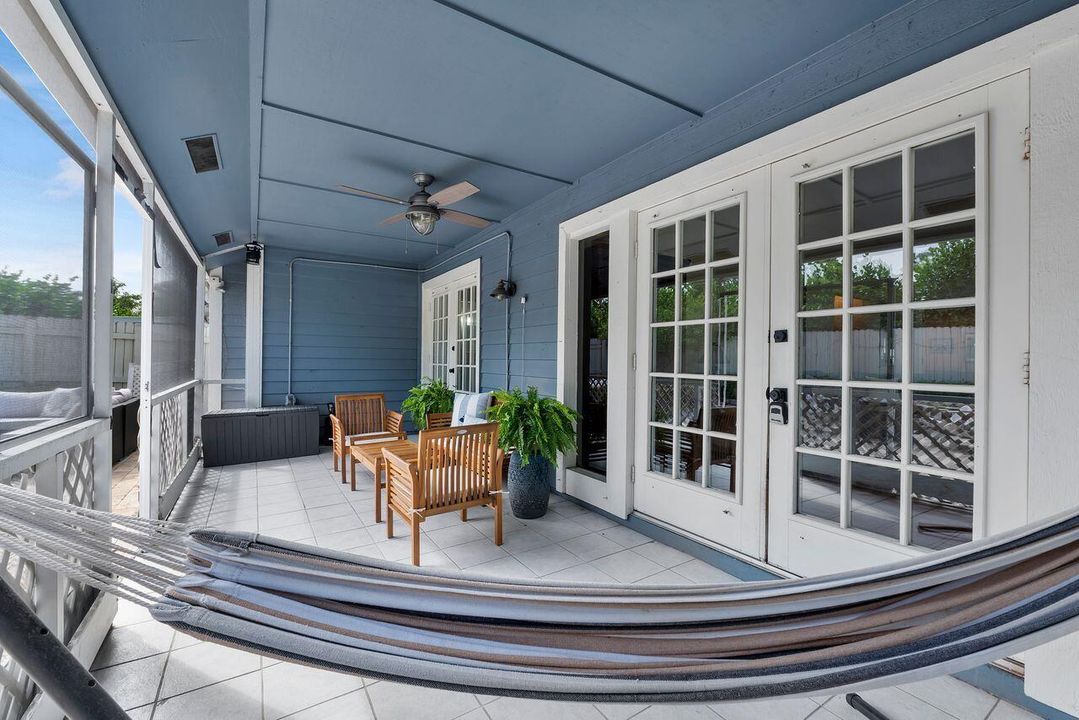 For Sale: $539,900 (2 beds, 2 baths, 1714 Square Feet)