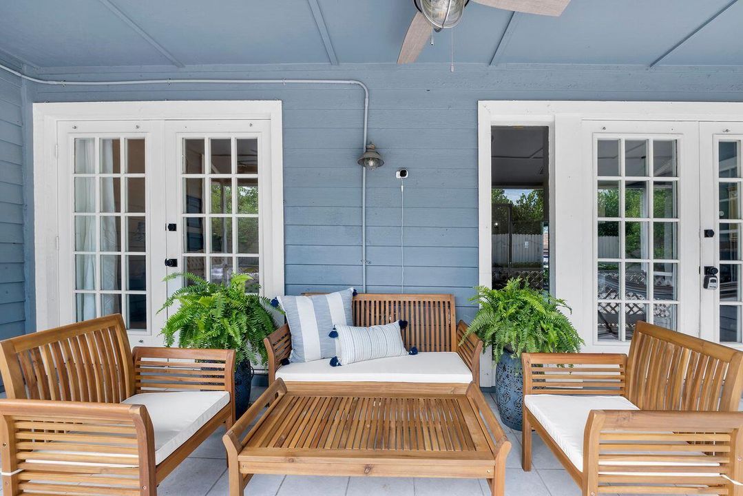 For Sale: $539,900 (2 beds, 2 baths, 1714 Square Feet)