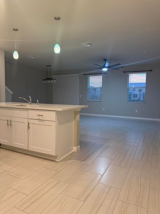 待售: $319,900 (3 贝兹, 2 浴室, 1808 平方英尺)