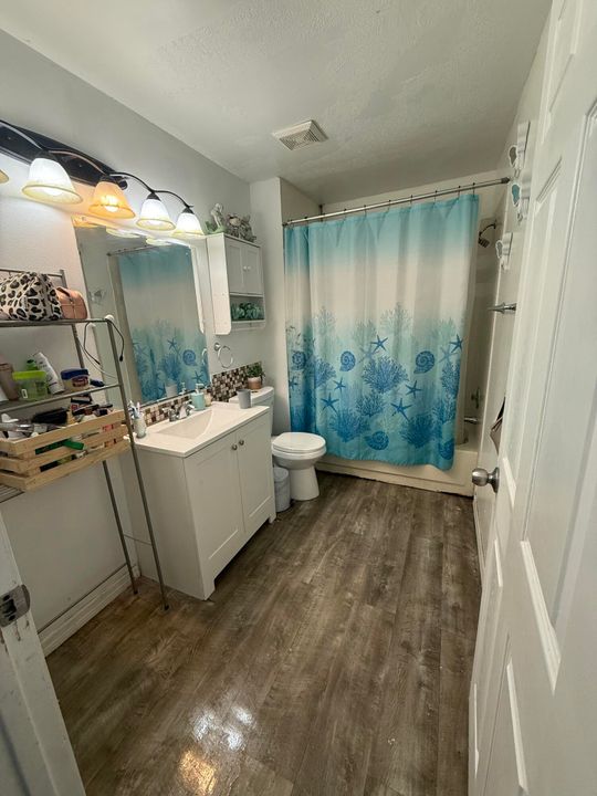 En Venta: $480,000 (4 camas, 3 baños, 1732 Pies cuadrados)