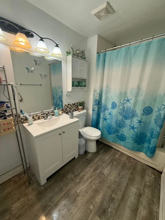 En Venta: $480,000 (4 camas, 3 baños, 1732 Pies cuadrados)